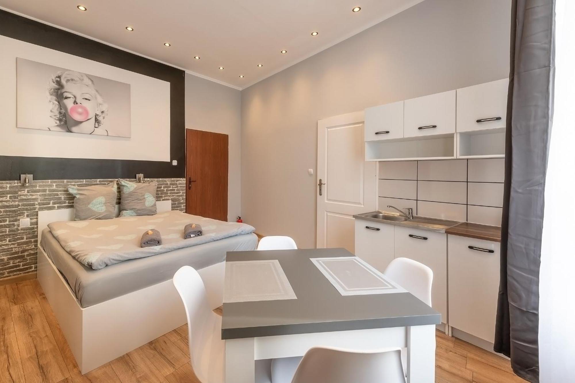 Queen Apartments Krakow Luaran gambar